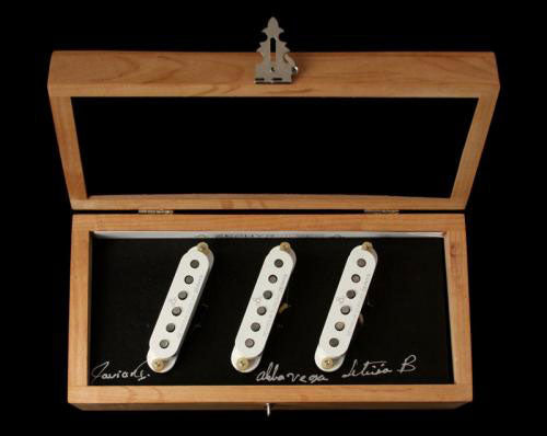ZSL-1 Zephry Strat Silver set White